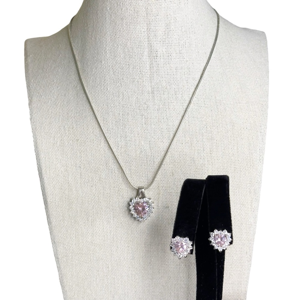 Vintage Y2K Baby Pink Rhinestone Heart Pendant Necklace & Stud Earrings Set